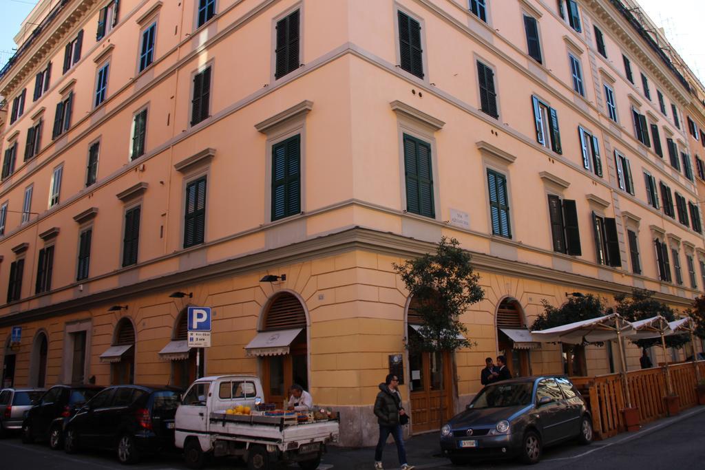 Pensión Pia Domus Roma